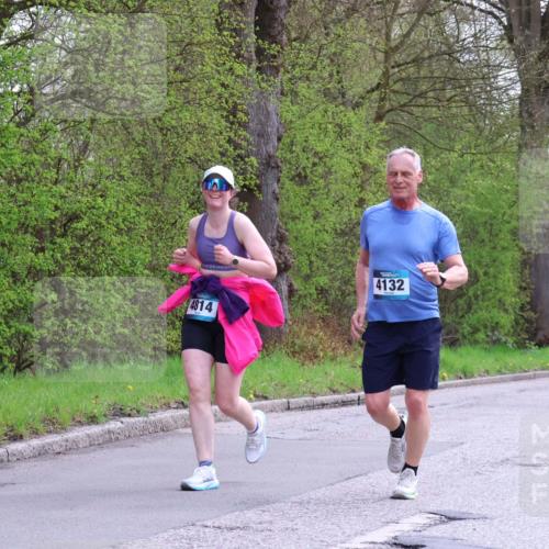 12.04.2026 - 45. Internationalen Wilhelmsburger Insellauf Yannick Fuchs http://msf.ph/oto/9494288 12.04.2026 13:03:45 Laufen 4814, 4132, 3630 meine-sportfotos.de