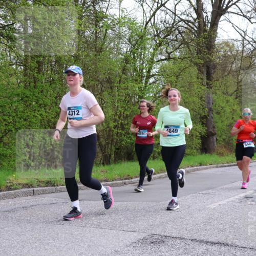 12.04.2026 - 45. Internationalen Wilhelmsburger Insellauf Yannick Fuchs http://msf.ph/oto/9494339 12.04.2026 13:03:53 Laufen 4312, 4861, 4849, 5487 meine-sportfotos.de