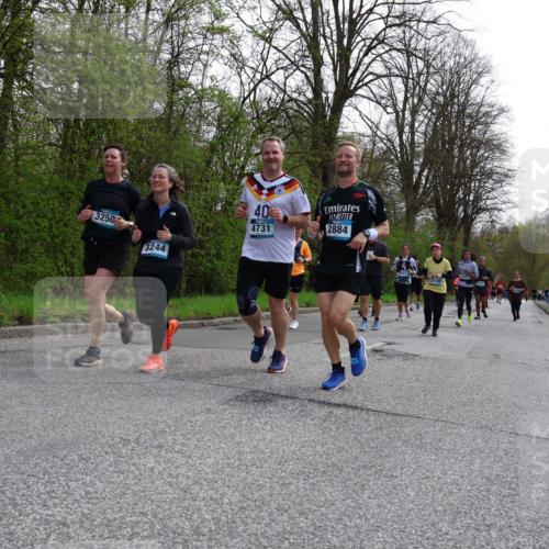 12.04.2026 - 45. Internationalen Wilhelmsburger Insellauf Yannick Fuchs http://msf.ph/oto/9494379 12.04.2026 13:03:58 Laufen 3250, 3244, 40, 4731, 2884, 2118 meine-sportfotos.de