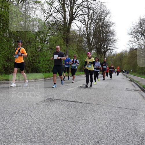 12.04.2026 - 45. Internationalen Wilhelmsburger Insellauf Yannick Fuchs http://msf.ph/oto/9494393 12.04.2026 13:04:00 Laufen 26, 2942, 2118, 4392, 1220 meine-sportfotos.de