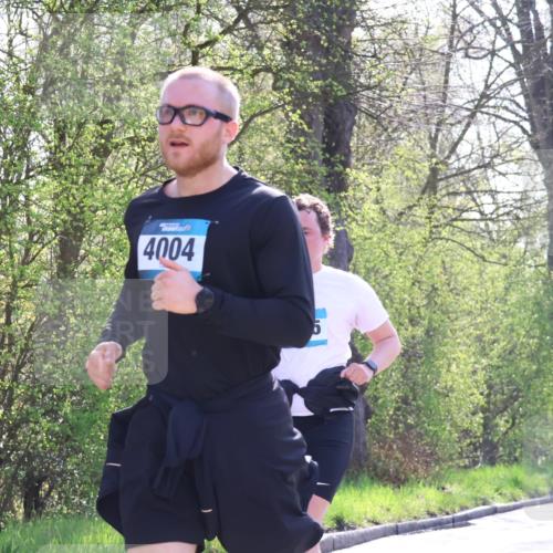 12.04.2026 - 45. Internationalen Wilhelmsburger Insellauf Yannick Fuchs http://msf.ph/oto/9494394 12.04.2026 10:48:51 Laufen 4004, 5, 3009 meine-sportfotos.de