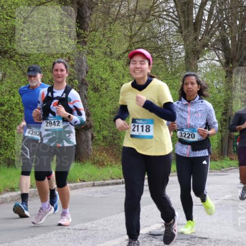 12.04.2026 - 45. Internationalen Wilhelmsburger Insellauf Yannick Fuchs http://msf.ph/oto/9494398 12.04.2026 13:04:00 Laufen 4392, 2942, 2118, 3220, 3850, 5158 meine-sportfotos.de