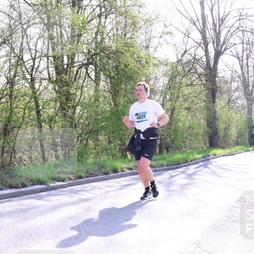 12.04.2026 - 45. Internationalen Wilhelmsburger Insellauf Yannick Fuchs http://msf.ph/oto/9494407 12.04.2026 10:48:52 Laufen 4825 meine-sportfotos.de