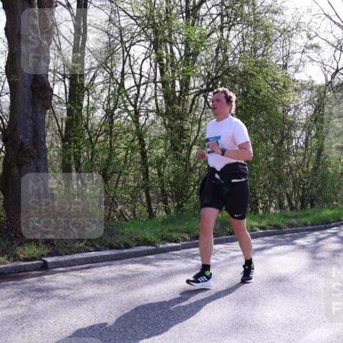 12.04.2026 - 45. Internationalen Wilhelmsburger Insellauf Yannick Fuchs http://msf.ph/oto/9494413 12.04.2026 10:48:53 Laufen  meine-sportfotos.de