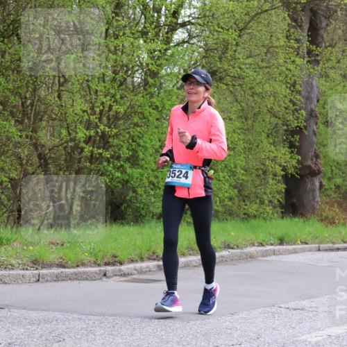 12.04.2026 - 45. Internationalen Wilhelmsburger Insellauf Yannick Fuchs http://msf.ph/oto/9494473 12.04.2026 13:04:09 Laufen 3524 meine-sportfotos.de