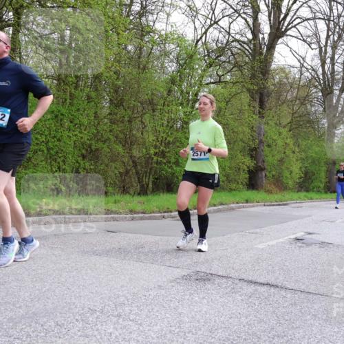 12.04.2026 - 45. Internationalen Wilhelmsburger Insellauf Yannick Fuchs http://msf.ph/oto/9494528 12.04.2026 13:04:17 Laufen 4642, 2571 meine-sportfotos.de