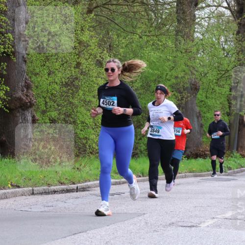 12.04.2026 - 45. Internationalen Wilhelmsburger Insellauf Yannick Fuchs http://msf.ph/oto/9494542 12.04.2026 13:04:20 Laufen 4502, 2849, 156, 304, 559, 04, 1040, 4202 meine-sportfotos.de