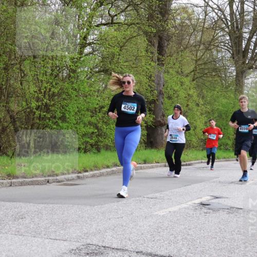 12.04.2026 - 45. Internationalen Wilhelmsburger Insellauf Yannick Fuchs http://msf.ph/oto/9494561 12.04.2026 13:04:22 Laufen 4502, 2849, 5156, 4559, 3704, 3579 meine-sportfotos.de