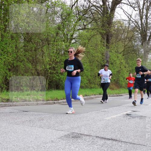12.04.2026 - 45. Internationalen Wilhelmsburger Insellauf Yannick Fuchs http://msf.ph/oto/9494567 12.04.2026 13:04:22 Laufen 4502, 2849, 5156, 4559, 3704 meine-sportfotos.de