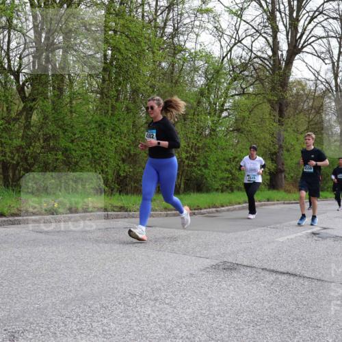 12.04.2026 - 45. Internationalen Wilhelmsburger Insellauf Yannick Fuchs http://msf.ph/oto/9494576 12.04.2026 13:04:23 Laufen 4502, 2849, 4559 meine-sportfotos.de