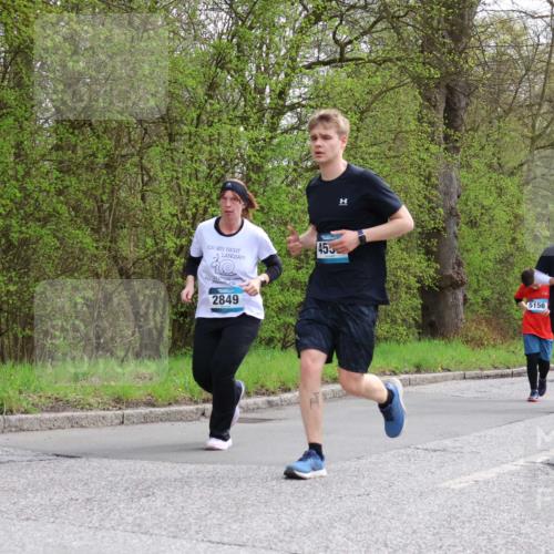 12.04.2026 - 45. Internationalen Wilhelmsburger Insellauf Yannick Fuchs http://msf.ph/oto/9494584 12.04.2026 13:04:24 Laufen 2849, 455, 5156, 357 meine-sportfotos.de
