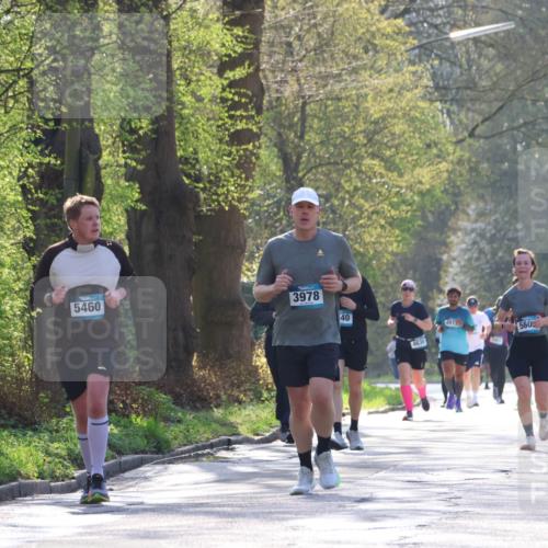 12.04.2026 - 45. Internationalen Wilhelmsburger Insellauf Yannick Fuchs http://msf.ph/oto/9494587 12.04.2026 10:49:16 Laufen 5460, 3978, 40, 4612, 560, 46, 30, 8467, 4019 meine-sportfotos.de