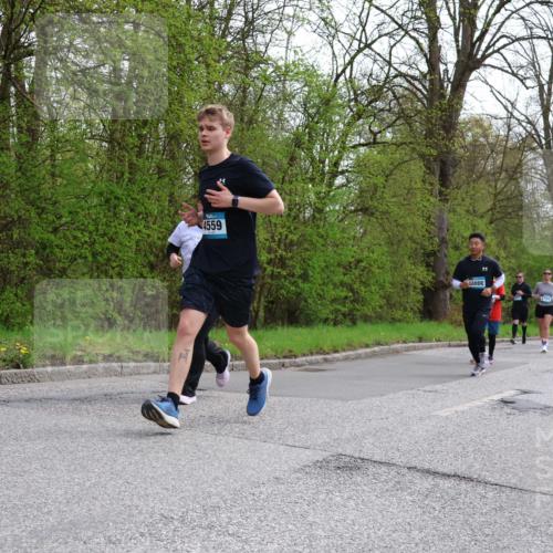 12.04.2026 - 45. Internationalen Wilhelmsburger Insellauf Yannick Fuchs http://msf.ph/oto/9494592 12.04.2026 13:04:24 Laufen 4559, 3704 meine-sportfotos.de