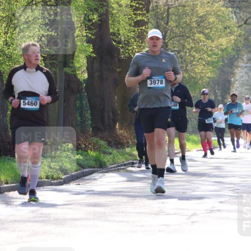 12.04.2026 - 45. Internationalen Wilhelmsburger Insellauf Yannick Fuchs http://msf.ph/oto/9494604 12.04.2026 10:49:17 Laufen 5460, 3978, 40, 4630, 613, 5605, 2019 meine-sportfotos.de