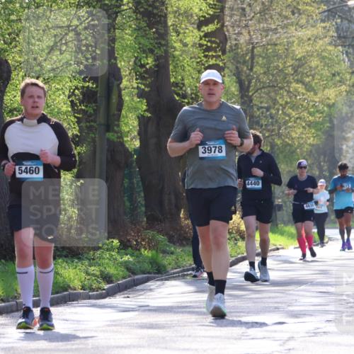 12.04.2026 - 45. Internationalen Wilhelmsburger Insellauf Yannick Fuchs http://msf.ph/oto/9494609 12.04.2026 10:49:18 Laufen 5460, 3978, 4440, 4630, 5605, 4019 meine-sportfotos.de