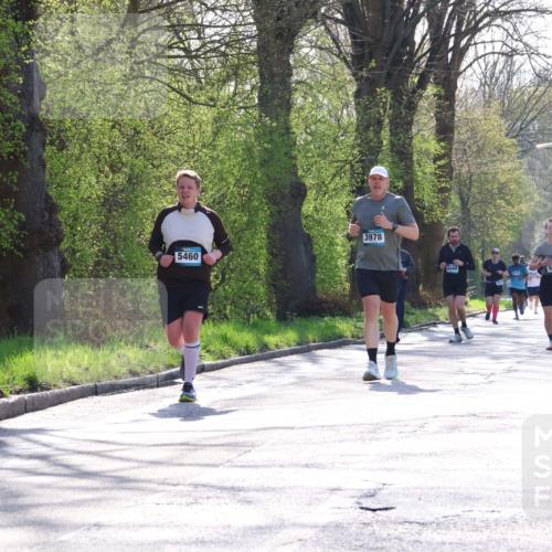 12.04.2026 - 45. Internationalen Wilhelmsburger Insellauf Yannick Fuchs http://msf.ph/oto/9494616 12.04.2026 10:49:21 Laufen 5460, 3978, 4440, 5605 meine-sportfotos.de