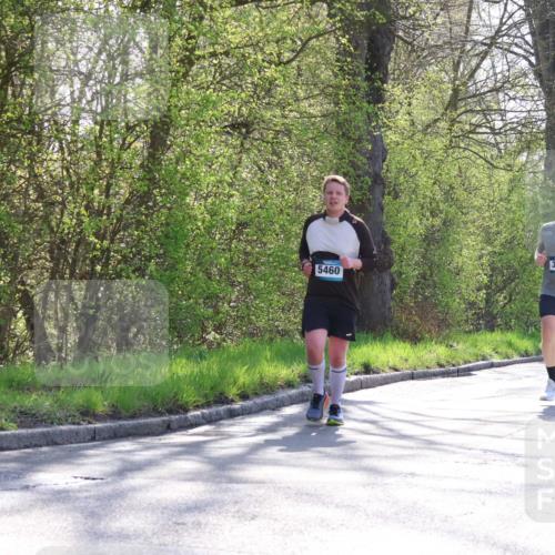 12.04.2026 - 45. Internationalen Wilhelmsburger Insellauf Yannick Fuchs http://msf.ph/oto/9494641 12.04.2026 10:49:23 Laufen 5460, 3978, 4440 meine-sportfotos.de