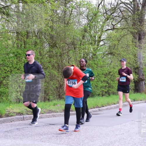 12.04.2026 - 45. Internationalen Wilhelmsburger Insellauf Yannick Fuchs http://msf.ph/oto/9494650 12.04.2026 13:04:30 Laufen 30, 5156, 3040 meine-sportfotos.de