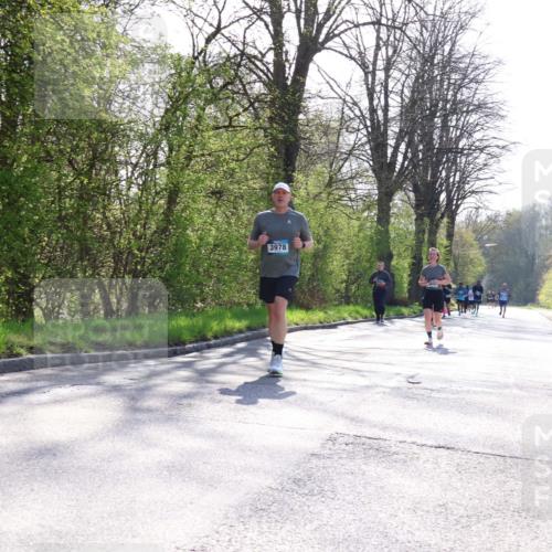 12.04.2026 - 45. Internationalen Wilhelmsburger Insellauf Yannick Fuchs http://msf.ph/oto/9494671 12.04.2026 10:49:26 Laufen 5466, 3978 meine-sportfotos.de