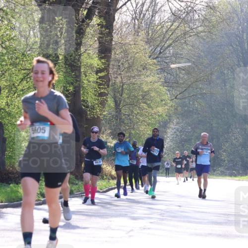 12.04.2026 - 45. Internationalen Wilhelmsburger Insellauf Yannick Fuchs http://msf.ph/oto/9494673 12.04.2026 10:49:26 Laufen 5605, 4630, 4613, 3463, 4612, 819 meine-sportfotos.de