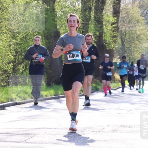 12.04.2026 - 45. Internationalen Wilhelmsburger Insellauf Yannick Fuchs http://msf.ph/oto/9494677 12.04.2026 10:49:26 Laufen 86, 5605, 4440, 4412 meine-sportfotos.de