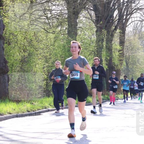 12.04.2026 - 45. Internationalen Wilhelmsburger Insellauf Yannick Fuchs http://msf.ph/oto/9494683 12.04.2026 10:49:27 Laufen 469, 5605, 4440, 4630, 4613, 3463, 4019 meine-sportfotos.de