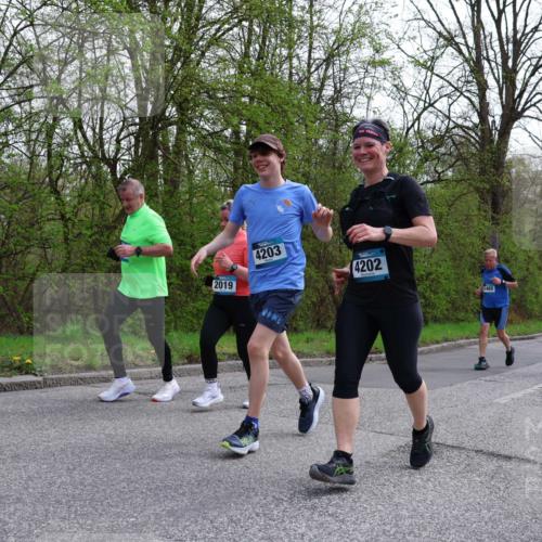 12.04.2026 - 45. Internationalen Wilhelmsburger Insellauf Yannick Fuchs http://msf.ph/oto/9494713 12.04.2026 13:04:37 Laufen 2019, 4203, 4202, 5465, 4130, 364129 meine-sportfotos.de