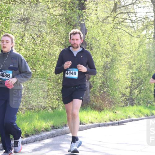 12.04.2026 - 45. Internationalen Wilhelmsburger Insellauf Yannick Fuchs http://msf.ph/oto/9494740 12.04.2026 10:49:32 Laufen 4686, 4440, 4630 meine-sportfotos.de
