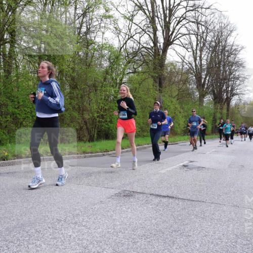 12.04.2026 - 45. Internationalen Wilhelmsburger Insellauf Yannick Fuchs http://msf.ph/oto/9494769 12.04.2026 13:04:43 Laufen 3199, 3694 meine-sportfotos.de
