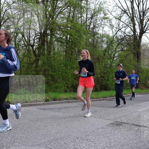 12.04.2026 - 45. Internationalen Wilhelmsburger Insellauf Yannick Fuchs http://msf.ph/oto/9494777 12.04.2026 13:04:43 Laufen 3199, 3694, 3770, 2617 meine-sportfotos.de