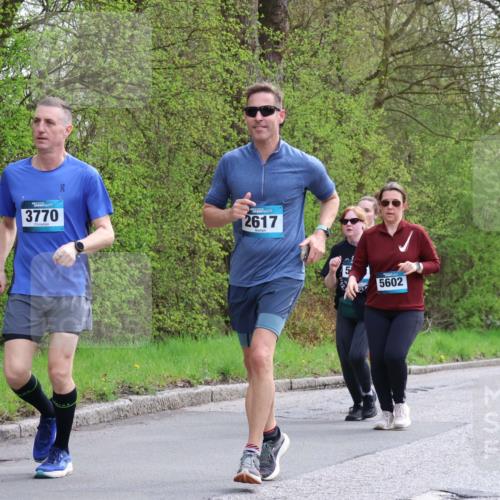 12.04.2026 - 45. Internationalen Wilhelmsburger Insellauf Yannick Fuchs http://msf.ph/oto/9494782 12.04.2026 13:04:44 Laufen 3770, 2617, 5602, 47 meine-sportfotos.de