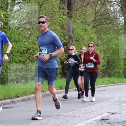 12.04.2026 - 45. Internationalen Wilhelmsburger Insellauf Yannick Fuchs http://msf.ph/oto/9494788 12.04.2026 13:04:45 Laufen 3770, 2617, 575, 4897, 5602, 4727, 38 meine-sportfotos.de