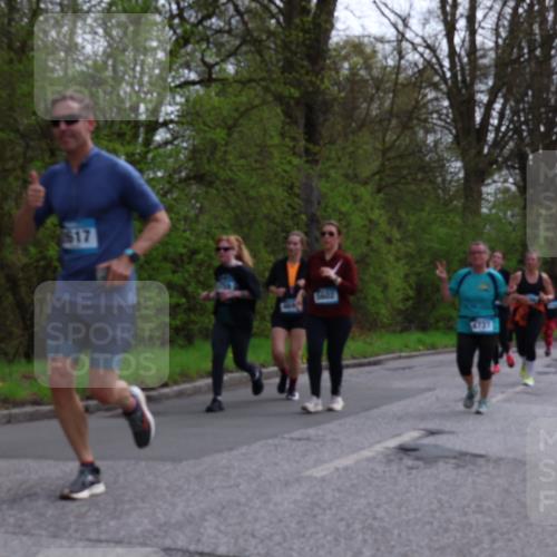12.04.2026 - 45. Internationalen Wilhelmsburger Insellauf Yannick Fuchs http://msf.ph/oto/9494798 12.04.2026 13:04:46 Laufen 770, 617, 5632, 4727 meine-sportfotos.de