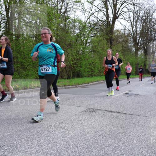 12.04.2026 - 45. Internationalen Wilhelmsburger Insellauf Yannick Fuchs http://msf.ph/oto/9494833 12.04.2026 13:04:49 Laufen 4697, 4727, 386, 3900 meine-sportfotos.de