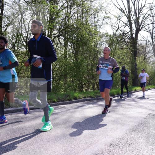 12.04.2026 - 45. Internationalen Wilhelmsburger Insellauf Yannick Fuchs http://msf.ph/oto/9494844 12.04.2026 10:49:42 Laufen 4613, 4019 meine-sportfotos.de