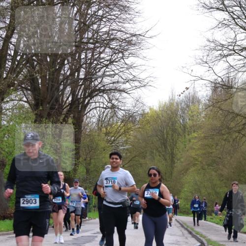 12.04.2026 - 45. Internationalen Wilhelmsburger Insellauf Yannick Fuchs http://msf.ph/oto/9494862 12.04.2026 13:04:53 Laufen 2903, 3248, 2516, 3710, 379, 2774 meine-sportfotos.de
