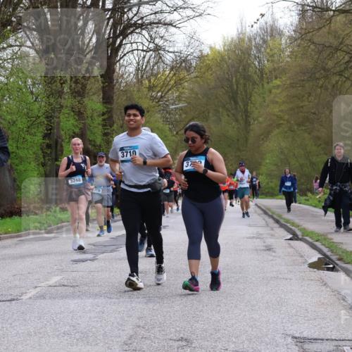 12.04.2026 - 45. Internationalen Wilhelmsburger Insellauf Yannick Fuchs http://msf.ph/oto/9494869 12.04.2026 13:04:54 Laufen 2903, 3248, 2516, 3710, 37 meine-sportfotos.de