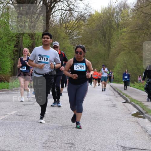 12.04.2026 - 45. Internationalen Wilhelmsburger Insellauf Yannick Fuchs http://msf.ph/oto/9494874 12.04.2026 13:04:54 Laufen 3248, 3710, 3709 meine-sportfotos.de