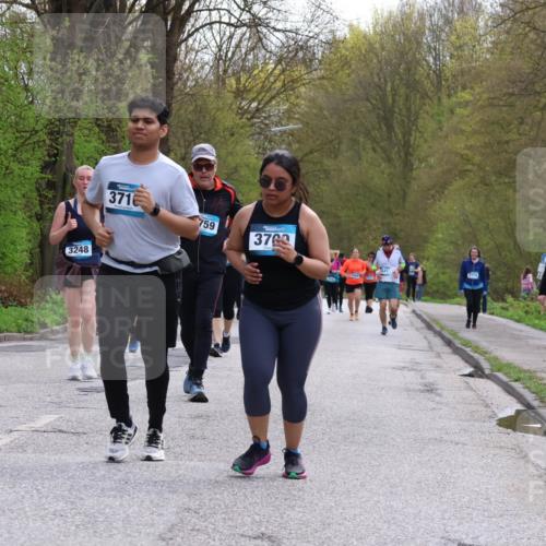 12.04.2026 - 45. Internationalen Wilhelmsburger Insellauf Yannick Fuchs http://msf.ph/oto/9494877 12.04.2026 13:04:54 Laufen 3248, 3716, 759, 376, 2774 meine-sportfotos.de