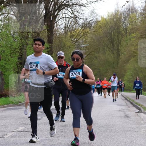 12.04.2026 - 45. Internationalen Wilhelmsburger Insellauf Yannick Fuchs http://msf.ph/oto/9494879 12.04.2026 13:04:54 Laufen 324, 3710, 2759, 3709, 5641, 2774 meine-sportfotos.de
