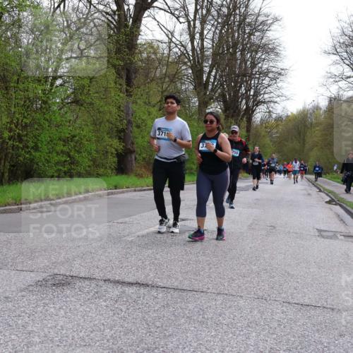 12.04.2026 - 45. Internationalen Wilhelmsburger Insellauf Yannick Fuchs http://msf.ph/oto/9494903 12.04.2026 13:04:56 Laufen 371, 37 meine-sportfotos.de