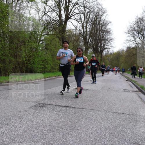 12.04.2026 - 45. Internationalen Wilhelmsburger Insellauf Yannick Fuchs http://msf.ph/oto/9494908 12.04.2026 13:04:57 Laufen 3210, 3709, 2759 meine-sportfotos.de