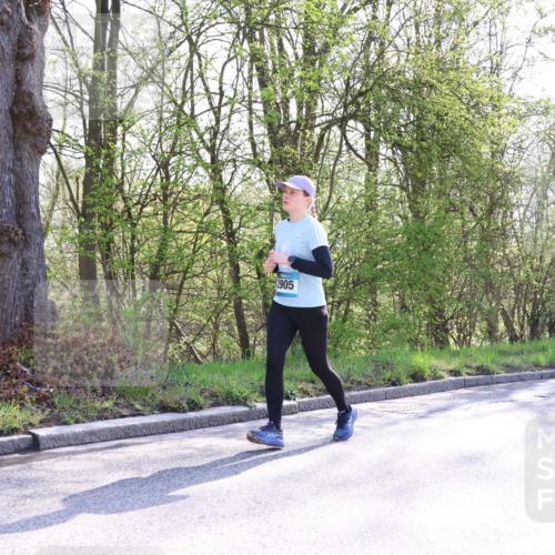 12.04.2026 - 45. Internationalen Wilhelmsburger Insellauf Yannick Fuchs http://msf.ph/oto/9494920 12.04.2026 10:49:49 Laufen 2905 meine-sportfotos.de