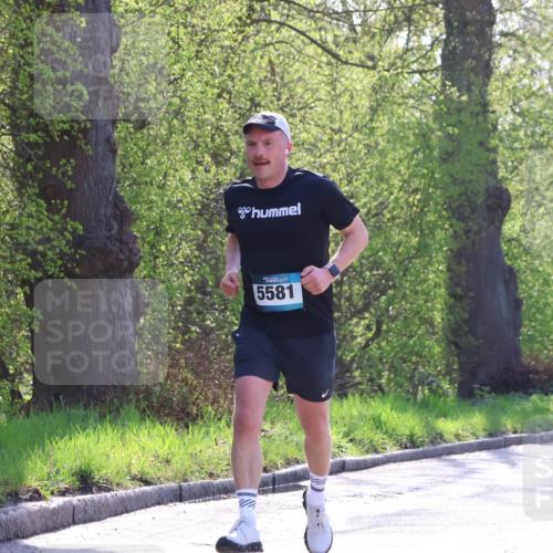 12.04.2026 - 45. Internationalen Wilhelmsburger Insellauf Yannick Fuchs http://msf.ph/oto/9494928 12.04.2026 10:49:51 Laufen 5581 meine-sportfotos.de