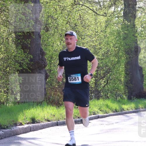 12.04.2026 - 45. Internationalen Wilhelmsburger Insellauf Yannick Fuchs http://msf.ph/oto/9494931 12.04.2026 10:49:51 Laufen 5581 meine-sportfotos.de