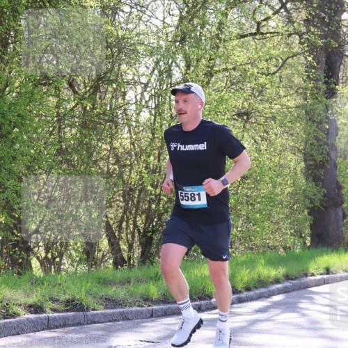 12.04.2026 - 45. Internationalen Wilhelmsburger Insellauf Yannick Fuchs http://msf.ph/oto/9494952 12.04.2026 10:49:53 Laufen 5581 meine-sportfotos.de