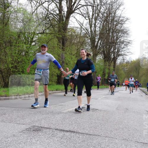 12.04.2026 - 45. Internationalen Wilhelmsburger Insellauf Yannick Fuchs http://msf.ph/oto/9494953 12.04.2026 13:05:02 Laufen 2017, 2516, 25, 4194 meine-sportfotos.de