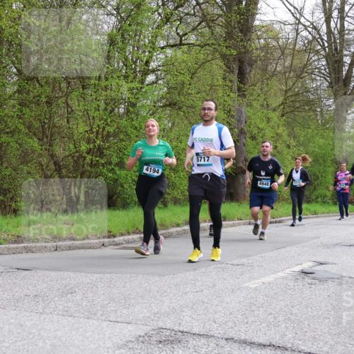 12.04.2026 - 45. Internationalen Wilhelmsburger Insellauf Yannick Fuchs http://msf.ph/oto/9494972 12.04.2026 13:05:04 Laufen 4194, 5717, 4626, 4948, 4319, 2610 meine-sportfotos.de