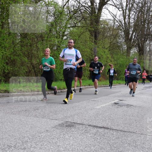 12.04.2026 - 45. Internationalen Wilhelmsburger Insellauf Yannick Fuchs http://msf.ph/oto/9494978 12.04.2026 13:05:05 Laufen 4194, 5717, 4948, 4626, 4315 meine-sportfotos.de
