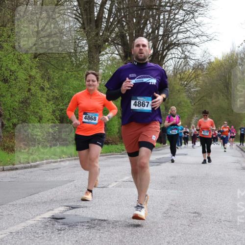 12.04.2026 - 45. Internationalen Wilhelmsburger Insellauf Yannick Fuchs http://msf.ph/oto/9495036 12.04.2026 13:05:12 Laufen 3272, 4868, 4867, 5849, 3277, 2774 meine-sportfotos.de